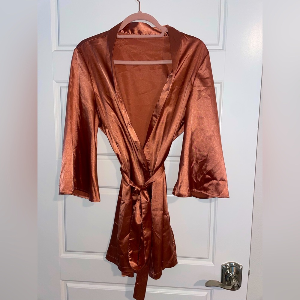 Satin robe with belt